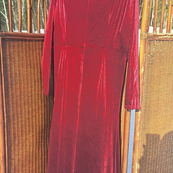 Ababalay beautiful velvet dress xxl🥀 - Picture 7 of 7